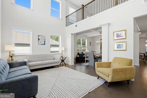 2715 RIDGE MANOR DR