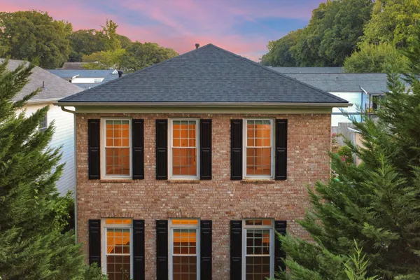 1452 SYLVAN CIR
