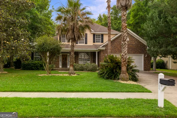 205 MEADOWLARK CIR