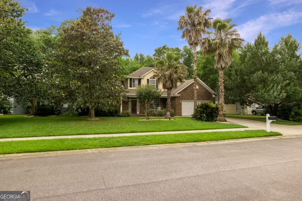 205 MEADOWLARK CIR