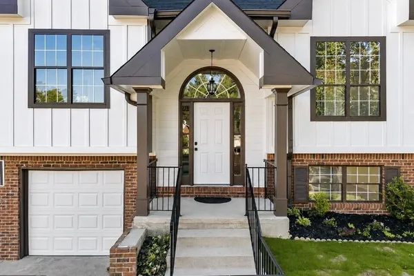 6802 MAGNOLIA PARK DR