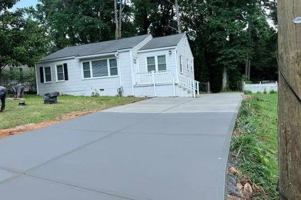 2005 BENSON AVE