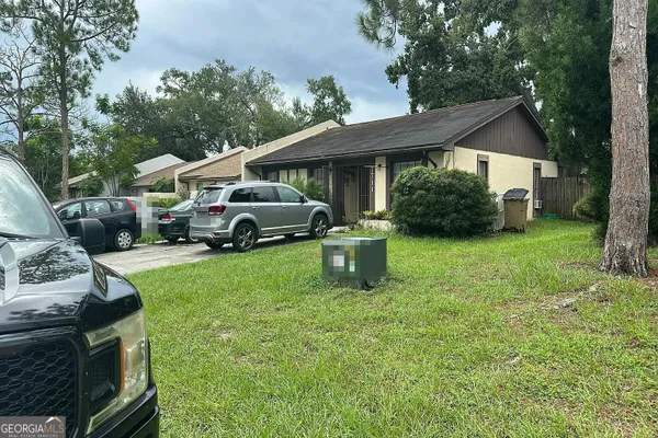 7711 GLADES CT