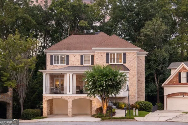 1166 FAIRWAY GDNS