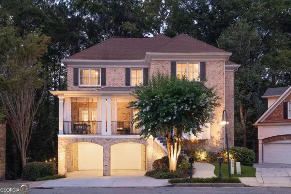 1166 FAIRWAY GDNS