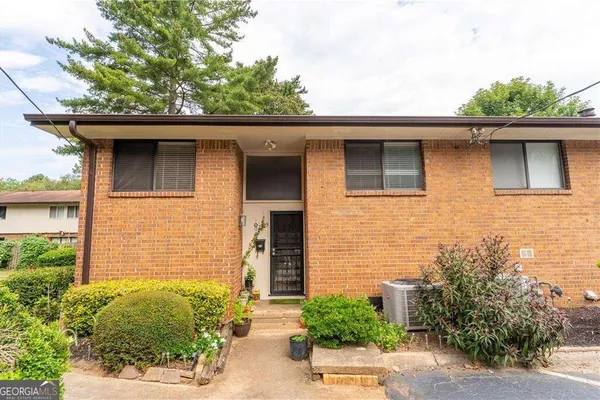 2523 BRADFORD SQ