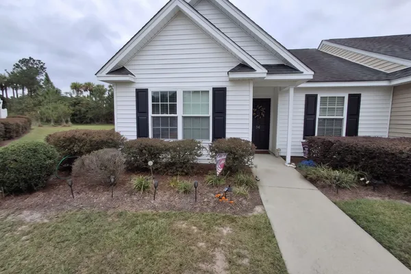 34 RIVERMOOR CT
