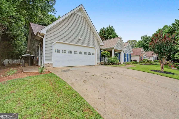 67 MOSSY OAK LN