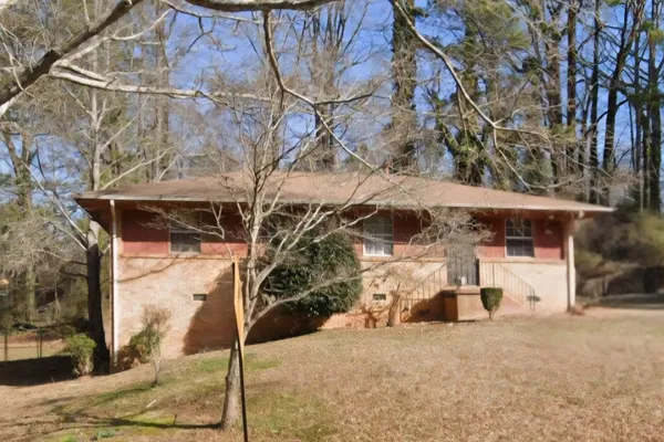 808 PLAINVILLE CIR
