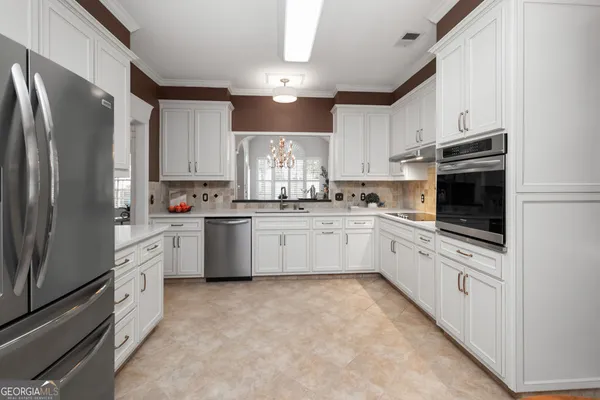 117 MASTERS DR
