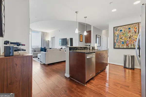 400 W PEACHTREE ST 2801-2
