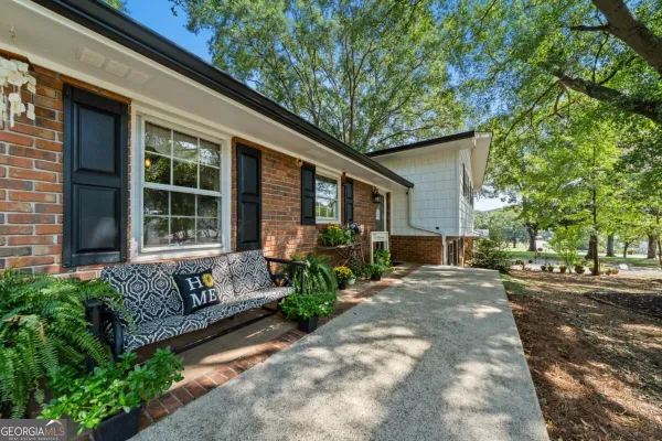 20 OAKDALE DR