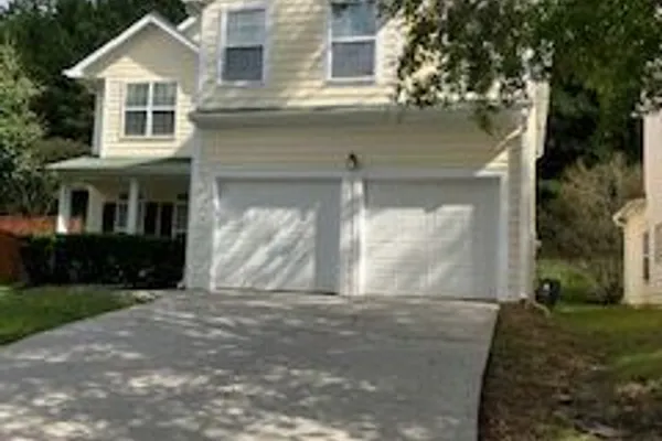 516 ANGLEWOOD TRCE