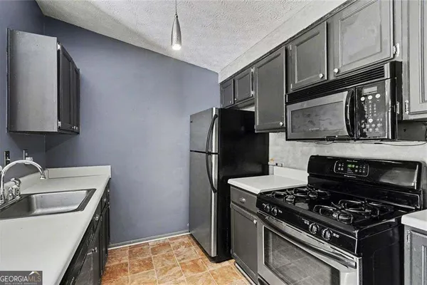 1325 KEYS LAKE DR