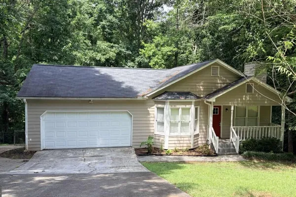 1535 OAKHILL DR