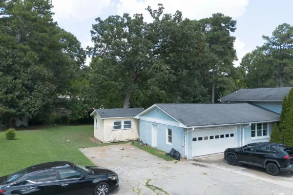 544 SMYRNA POWDER SPRINGS RD