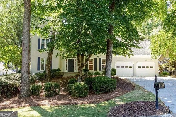 537 DELPHINIUM WAY