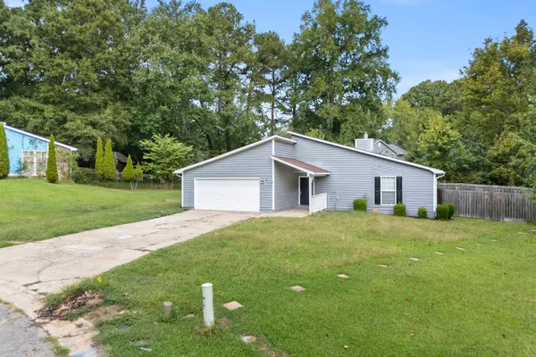 465 CEDAR CT