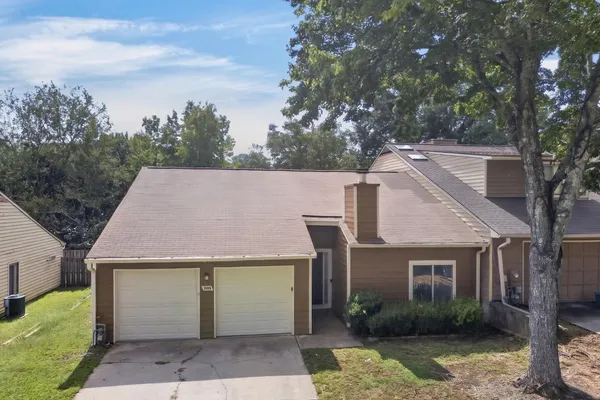 1555 BURNSTONE DR