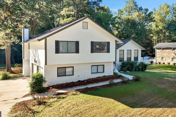 150 THORNTON DR