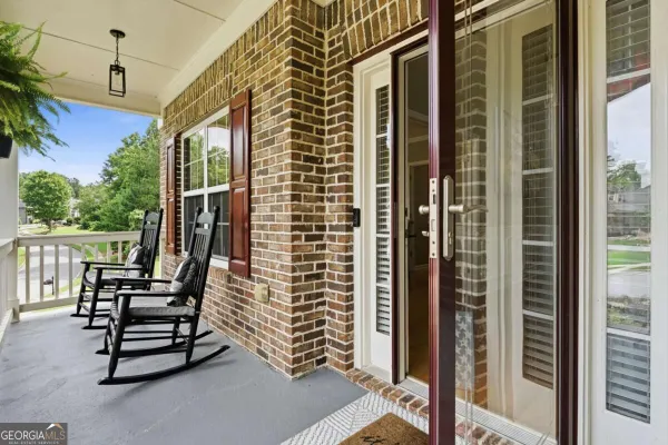 17 LILYFIELD LN