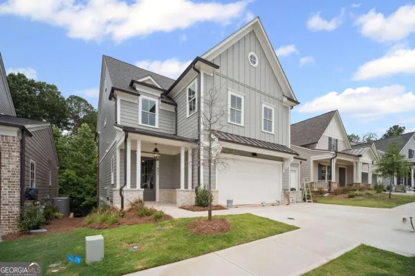 841 LAKEMONT DR