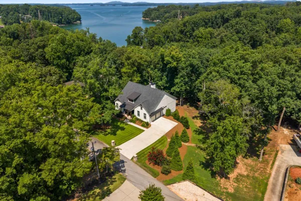 6014 WARPATH RD
