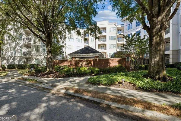 11 PERIMETER CTR 2401