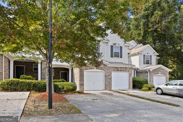 125 ELLIS DR