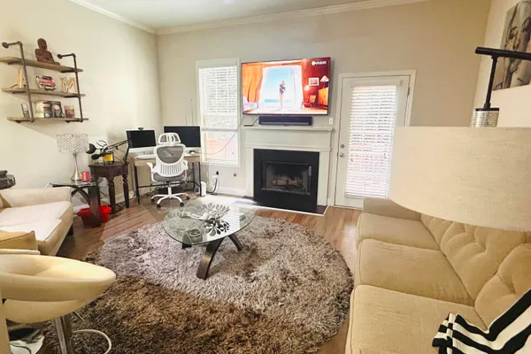 1873 STERLING OAKS CIR