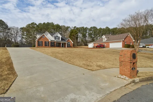 122 SHADOW LAKE DR