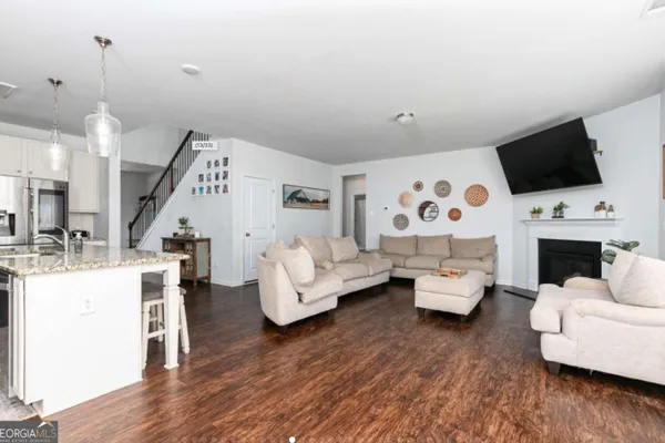 75 DEVEN DR