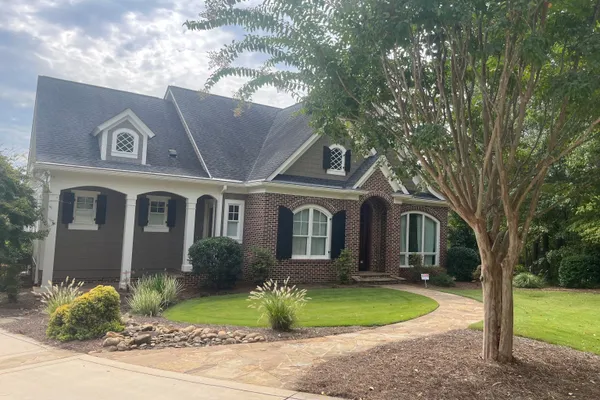 1061 TOMAHAWK CT