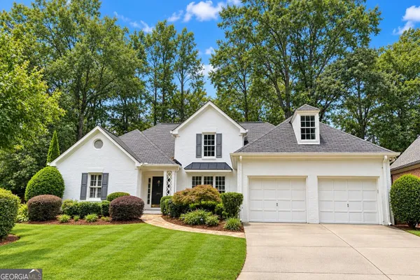 4505 WOODHAVEN NE