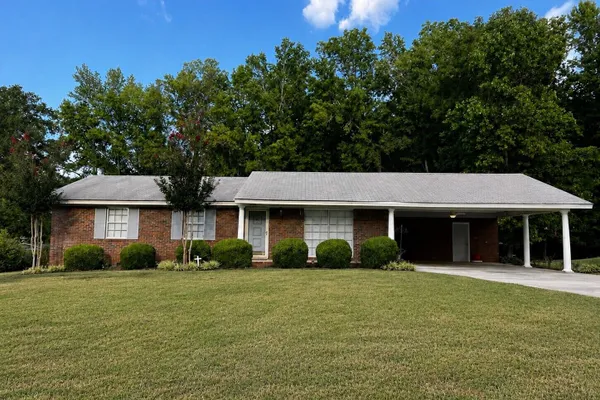 108 SKYLINE DR
