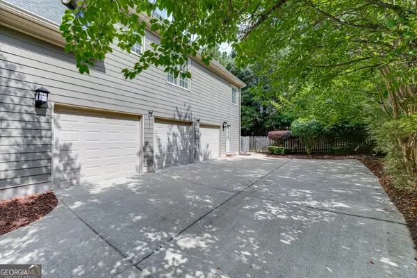 3395 FOREST TRACE DR