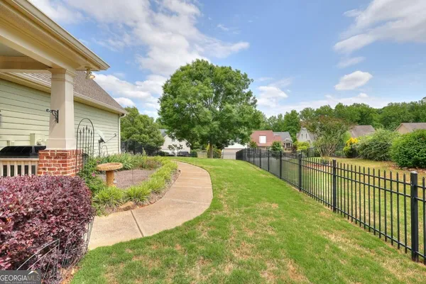 125 HAWTHORN WAY