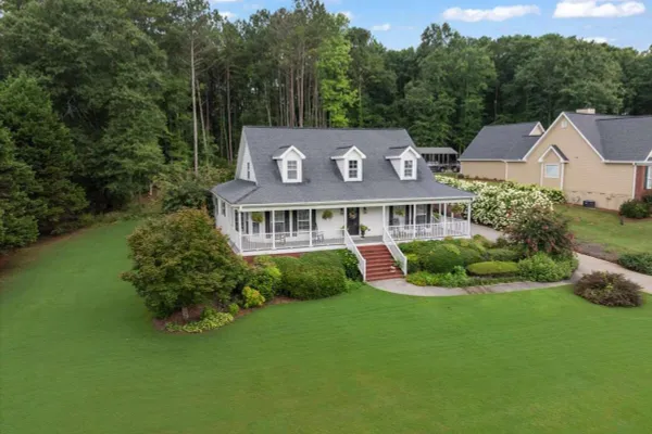 2011 WINDFIELD DR