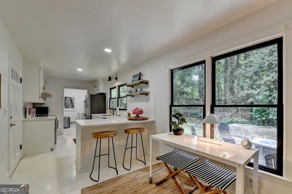131 DENNA DR