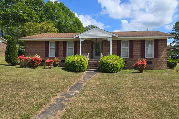 101 SKYLINE DR