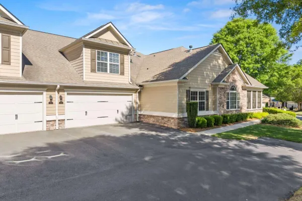 1320 OAK MEADOWS LN 1802