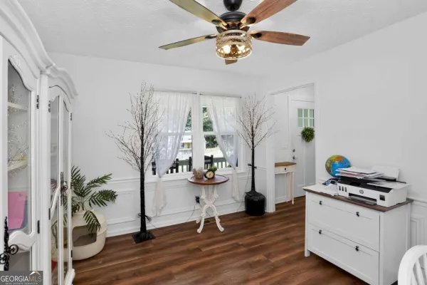 222 VALLEY BROOK DR