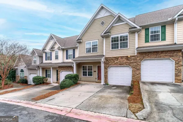 2040 HOODS FORT CIR 18