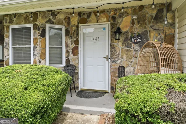 1445 SPRINGLEAF CIR