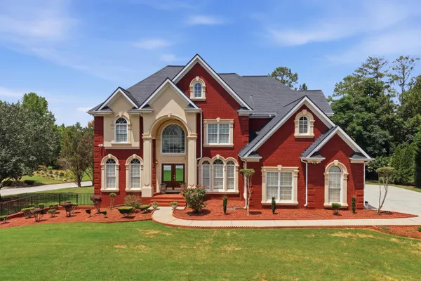 215 FOX GLOVE DR