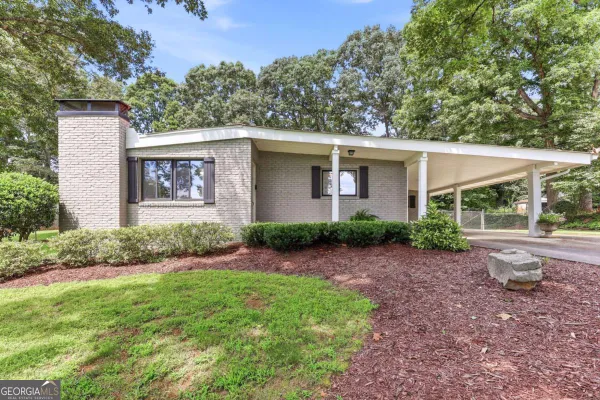 3532 WESLEY DR