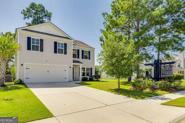 8 HAWKHORN CT