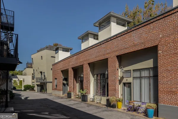307 CHEROKEE AVE 13