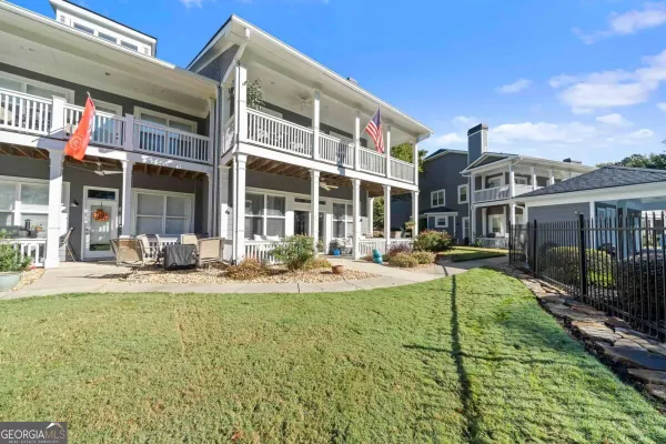 181-A FARRIERS LN