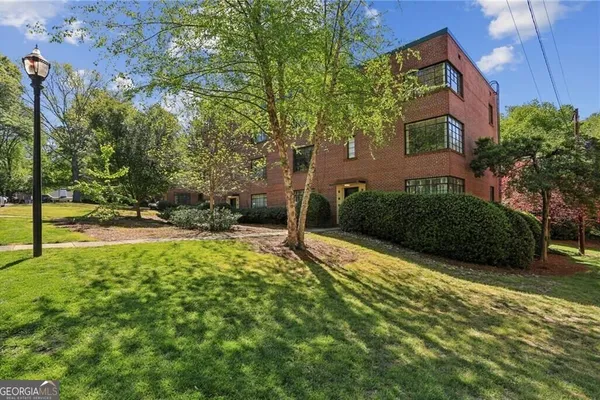 1391 NORMANDY DR 1